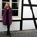 H&M Mantel Coat Purple Fashionblog Streetstyle Ana Alcazar