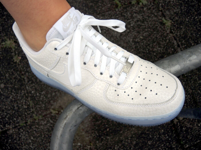 Outfit: White Sneakers And Marbled Shirt, Fashionblog, Kationette, Modeblog, Nike