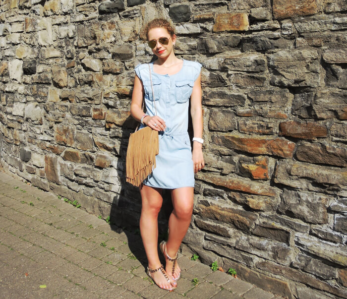 Outfit: Light Blue Jeans Dress and Mirrored Sunnies, Kationette, Fashionblog, Modeblog, Style, Streetstyle, Summer 2015