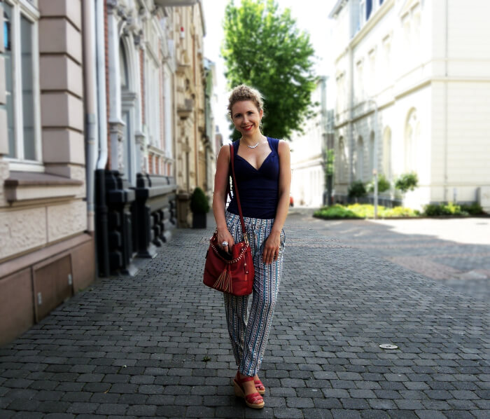 Outfit: Zara "Pajama Pants" and some red Highlights, Kationette, Fashionblog, Style, Streetstyle, Look