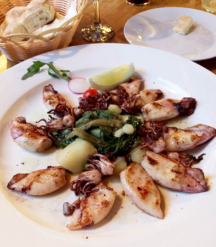 kationette-travel-food-culinary-highlights-in-brela-croatia-calamari