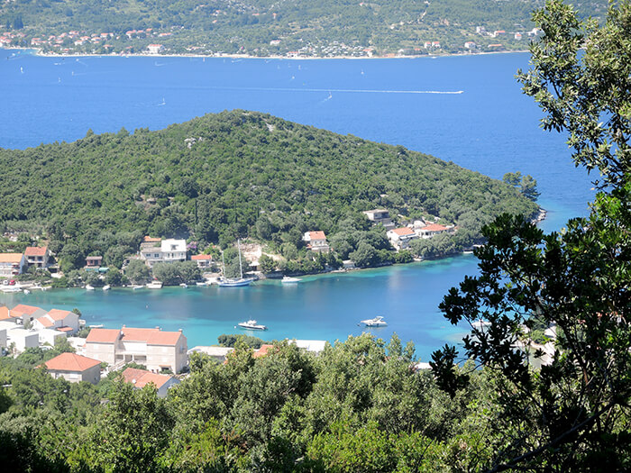 Kationette-Lifestyleblog-Travel-Croatia-Korcula-sightseeing-offroad-trail-detours-jeep