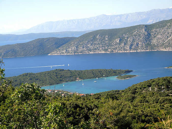 Kationette-Lifestyleblog-Travel-Croatia-Korcula-sightseeing-offroad-trail-detours-jeep