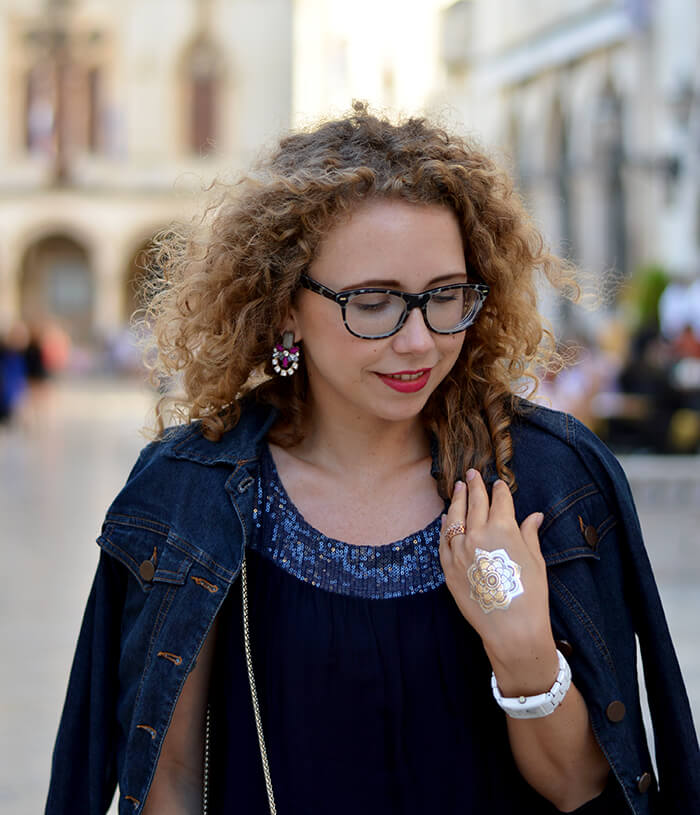 Kationette-Fashionblog-Outfit-Blue-Silk-Dress-Furla-Metropolis-Dubrovnik-old-town