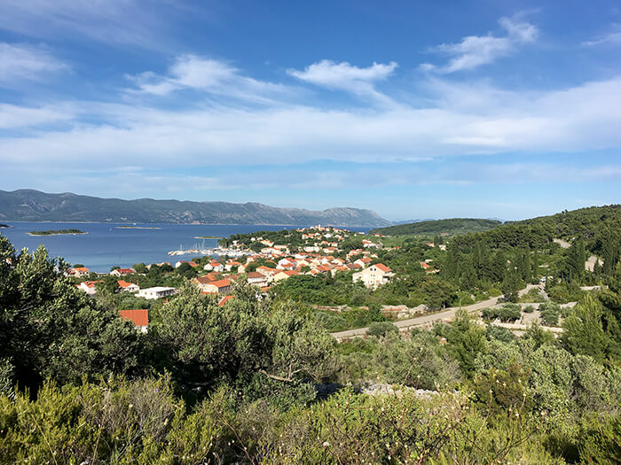 Kationette-Lifestyleblog-Travel-Croatia-Korcula-sightseeing-offroad-trail-detours-jeep