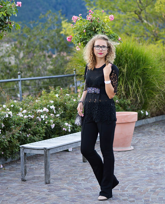 Outfit: Classy Allblack with Flared Pants, Furla, Lace & Waist Belt