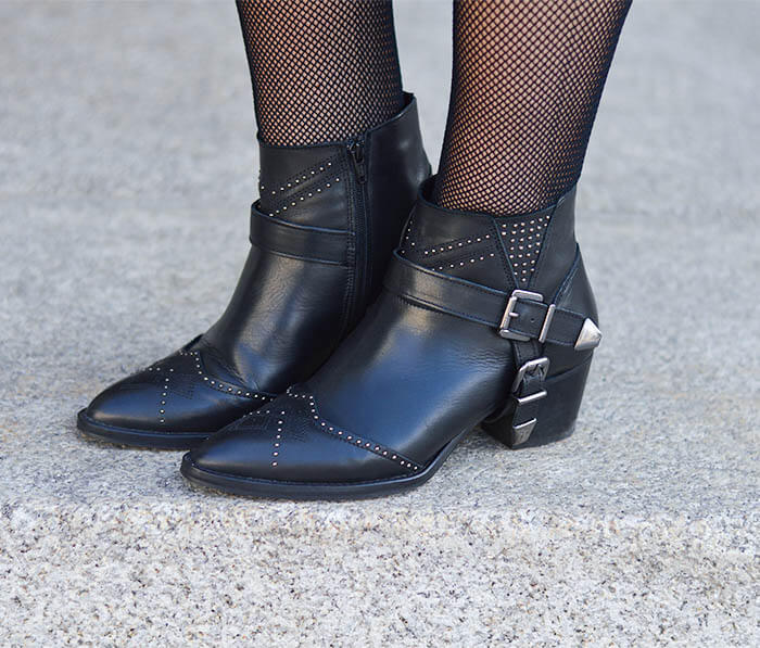 Outfit: Bow tie dress, fishnet stockings, furla and ankle booties