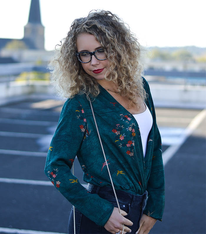 Outfit: Zara Body Blouse, Rippes Jeans, Furla & Patent Dandy Shoes