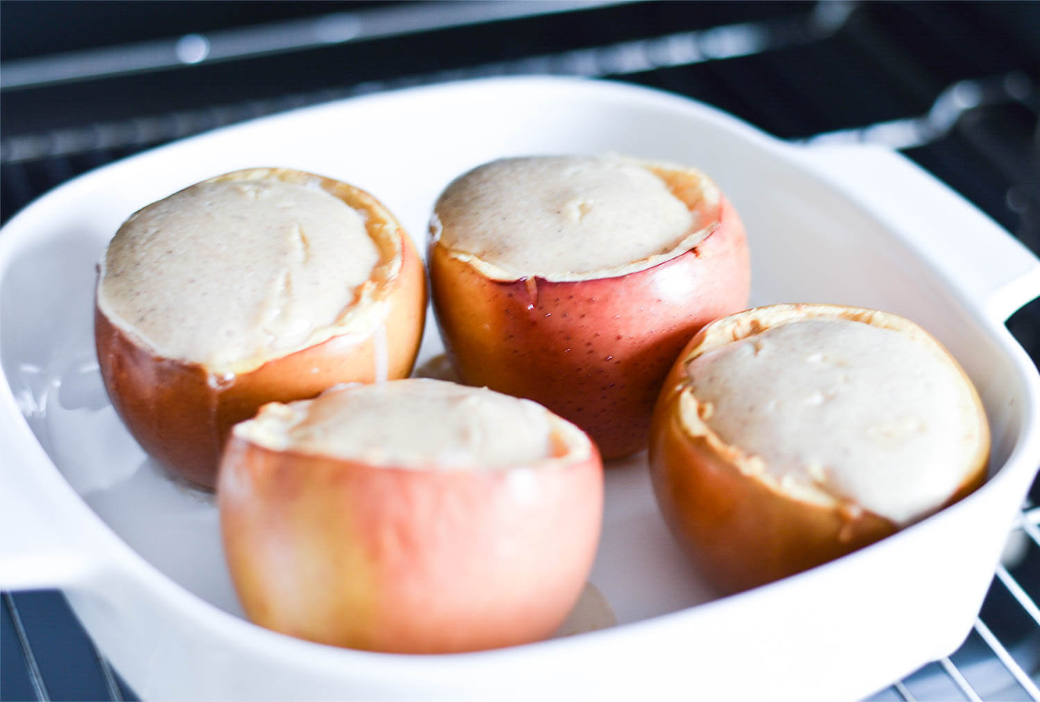 Winter Recipe: Baked Apples with Cheesecake Filling