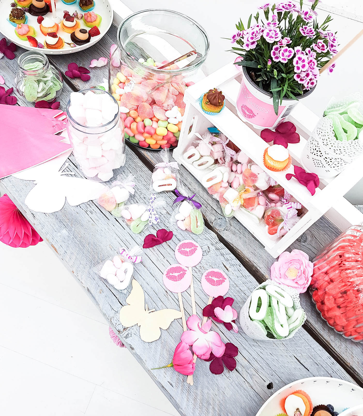 Kationette-lifestyleblog-Lifestyle-Launch-blogger-Event-Box-Stories-gofeminin-flowercrown-whiteloft-duesseldorf