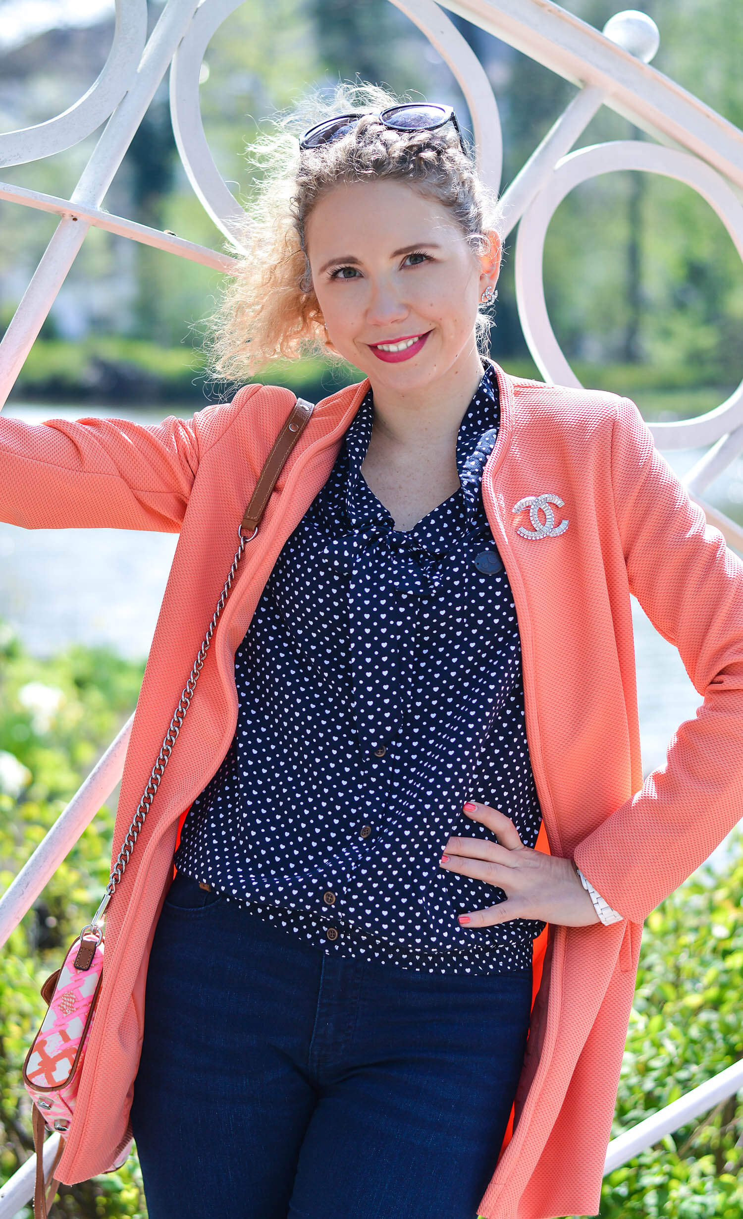 Marionette-fashionblog-nrw-Outfit-streetstyle-Coral-Coat-Naketano-Blouse-Pink-Zara-Satin-Pumps