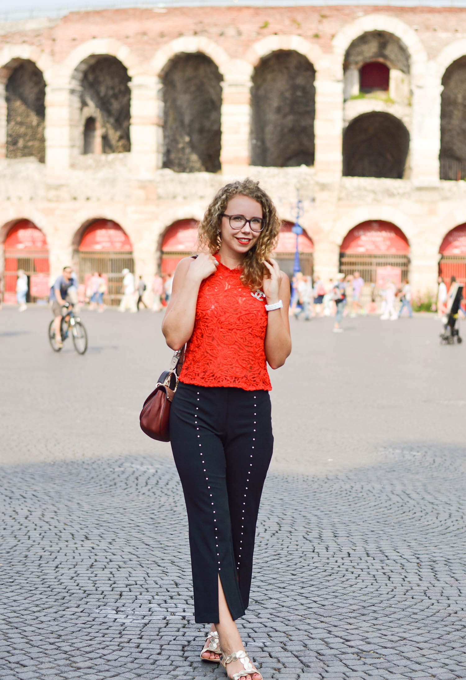 kationette-fashionblog-travelblog-Zara-Outfit-Lace-Top-Pearl-Pants-Verona-Italy