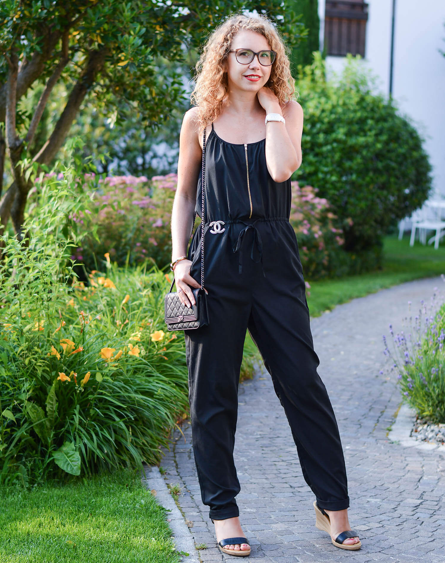 Kationette-fashionblog-nrw-Outfit-Allblack-Jumpsuit-Chanel-South-Tyrol