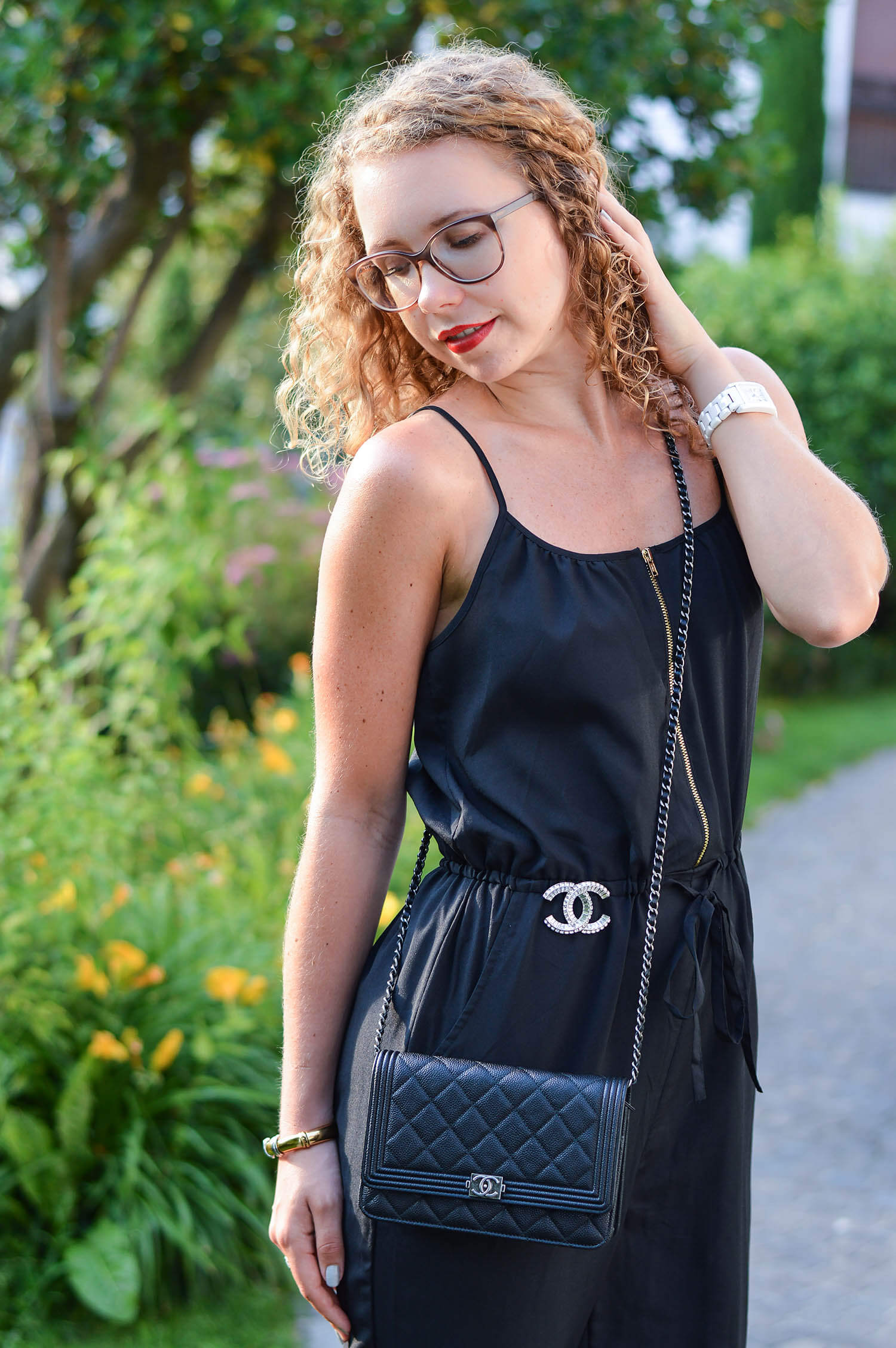 Kationette-fashionblog-nrw-Outfit-Allblack-Jumpsuit-Chanel-South-Tyrol