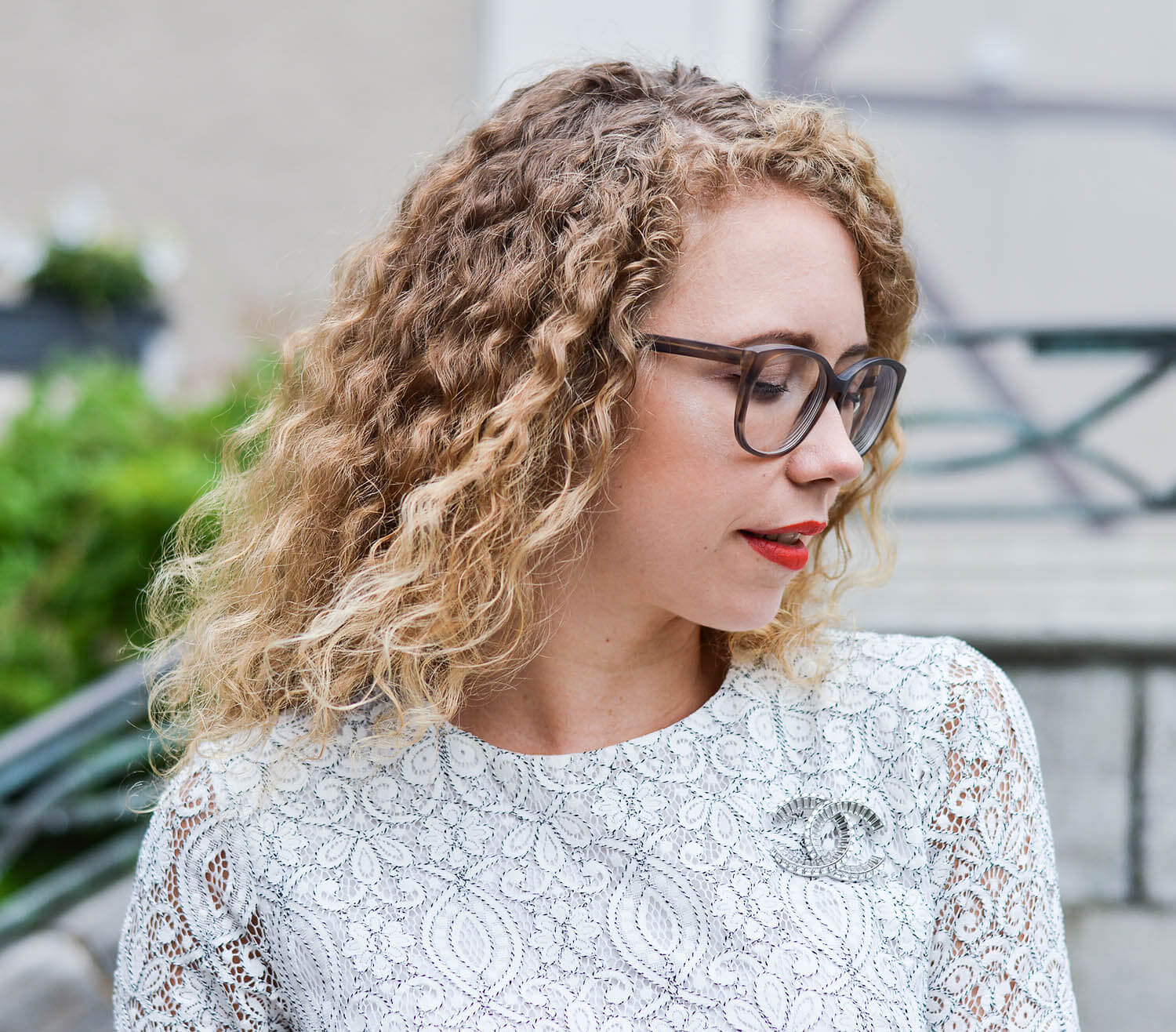 Kationette-fashionblog-nrw-Outfit-Wedding-Update-white-Lace-Dress-Adiletten