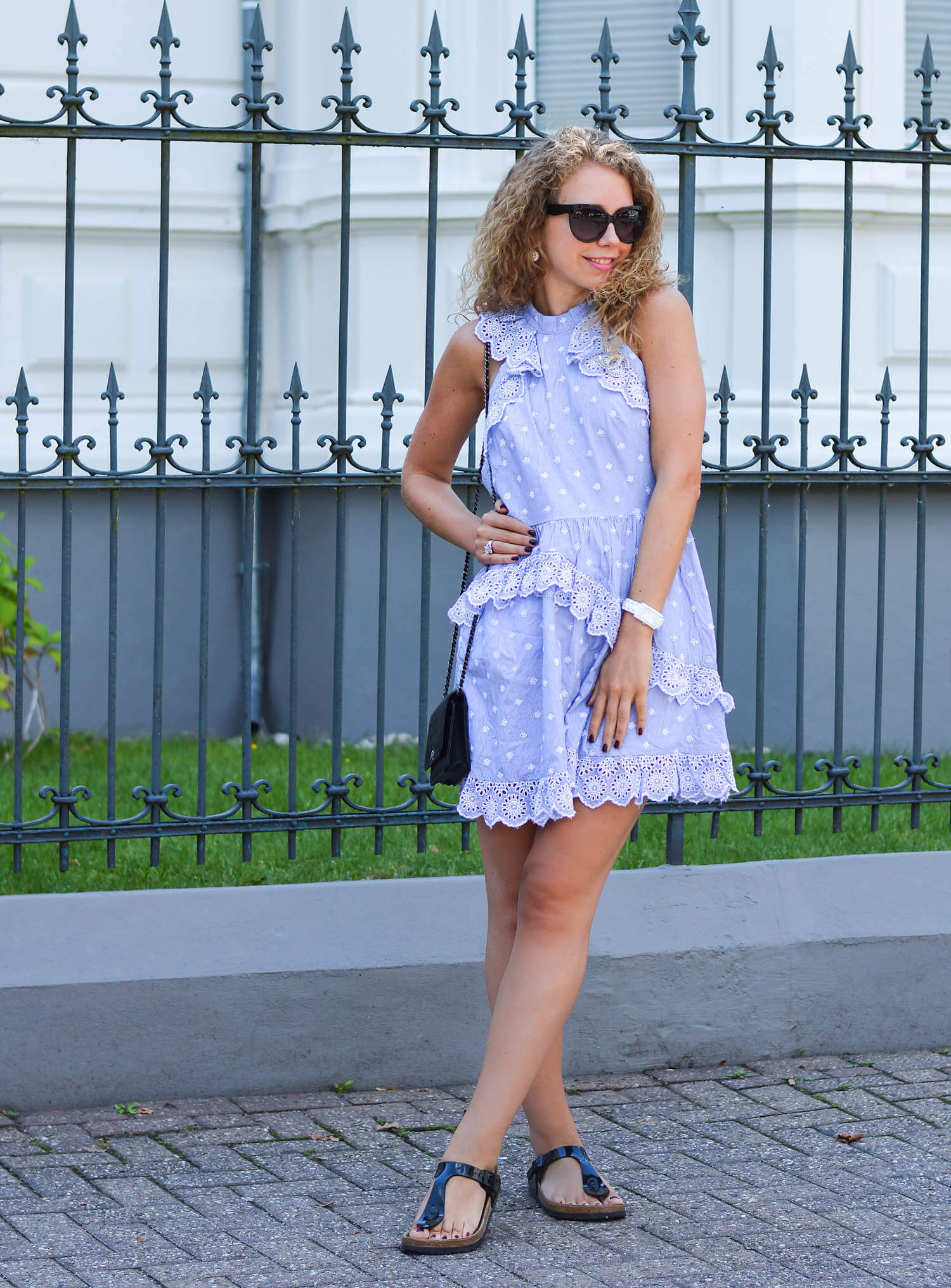 kationette-fashionblog-nrw-Outfit-H&M-trend-dress-broderie-anglaise-volants