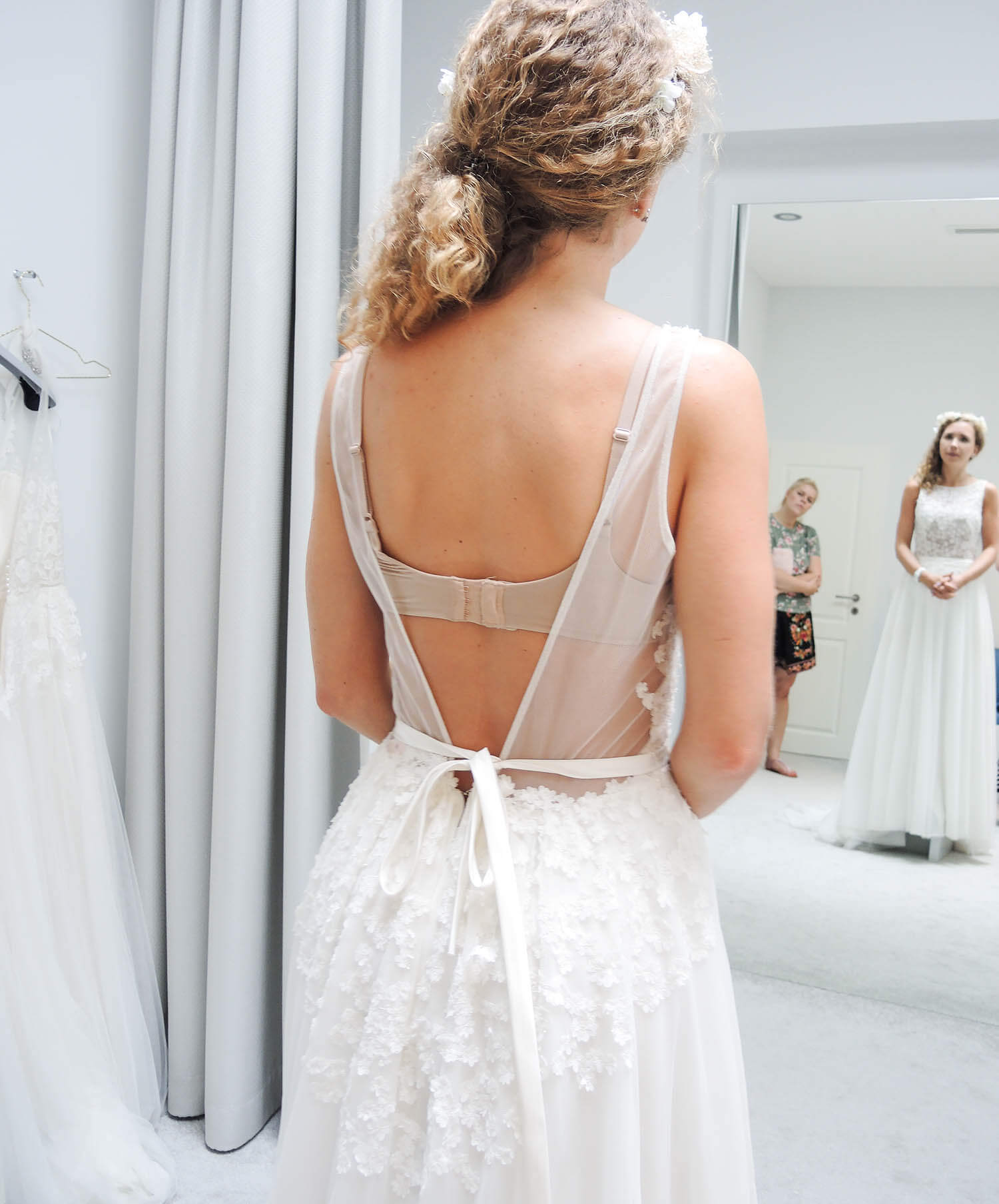 Kationette-fashionblog-lifestyle-Wedding-Update-Bride-Dress-fitting-IamYours-Dusseldorf