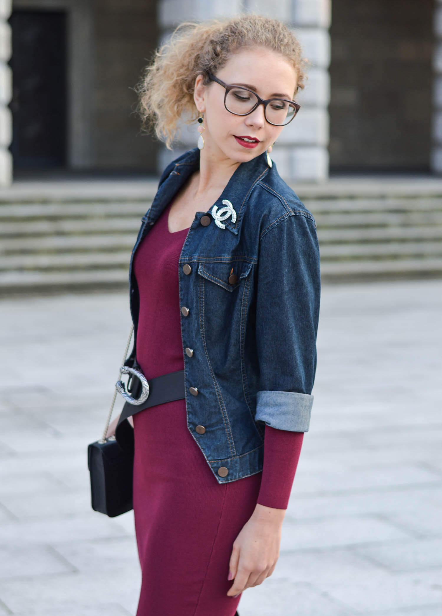 Kationette-fashionblogger-nrw-Outfit-Burgundy-Fall-Dress-Denim-Jacket-and-Platform-Shoes