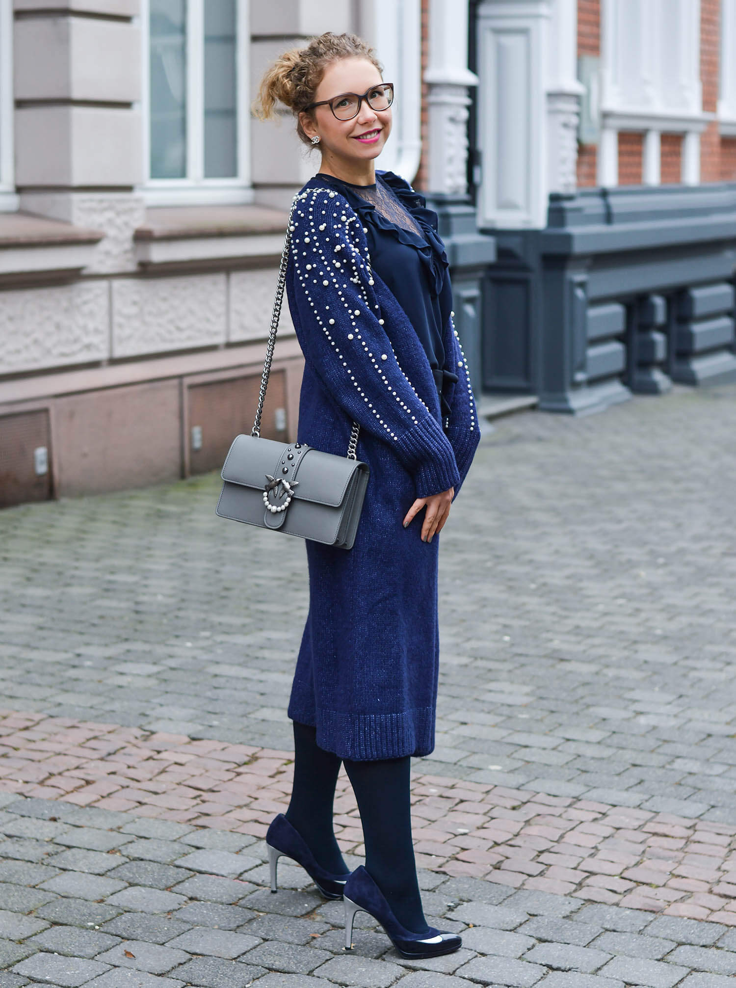 Kationette-Outfit-Zara-Long-Cardigan-with-pearls-Michael-Kors-Access-Sofie-Smartwatch-and-Pinko-Bag-fashionblogger-nrw