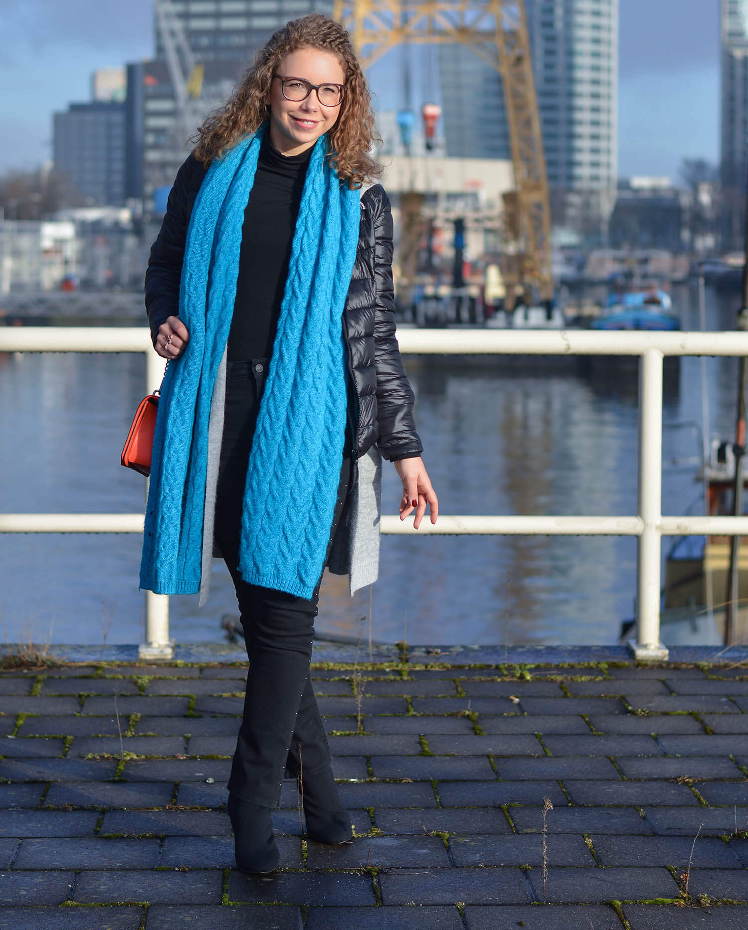 Outfit-Studded-Denim-Long-Cardigan-Sock-Boots-and-Zara-Scarf-Rotterdam-kationette-fashionblogger-streetstyle