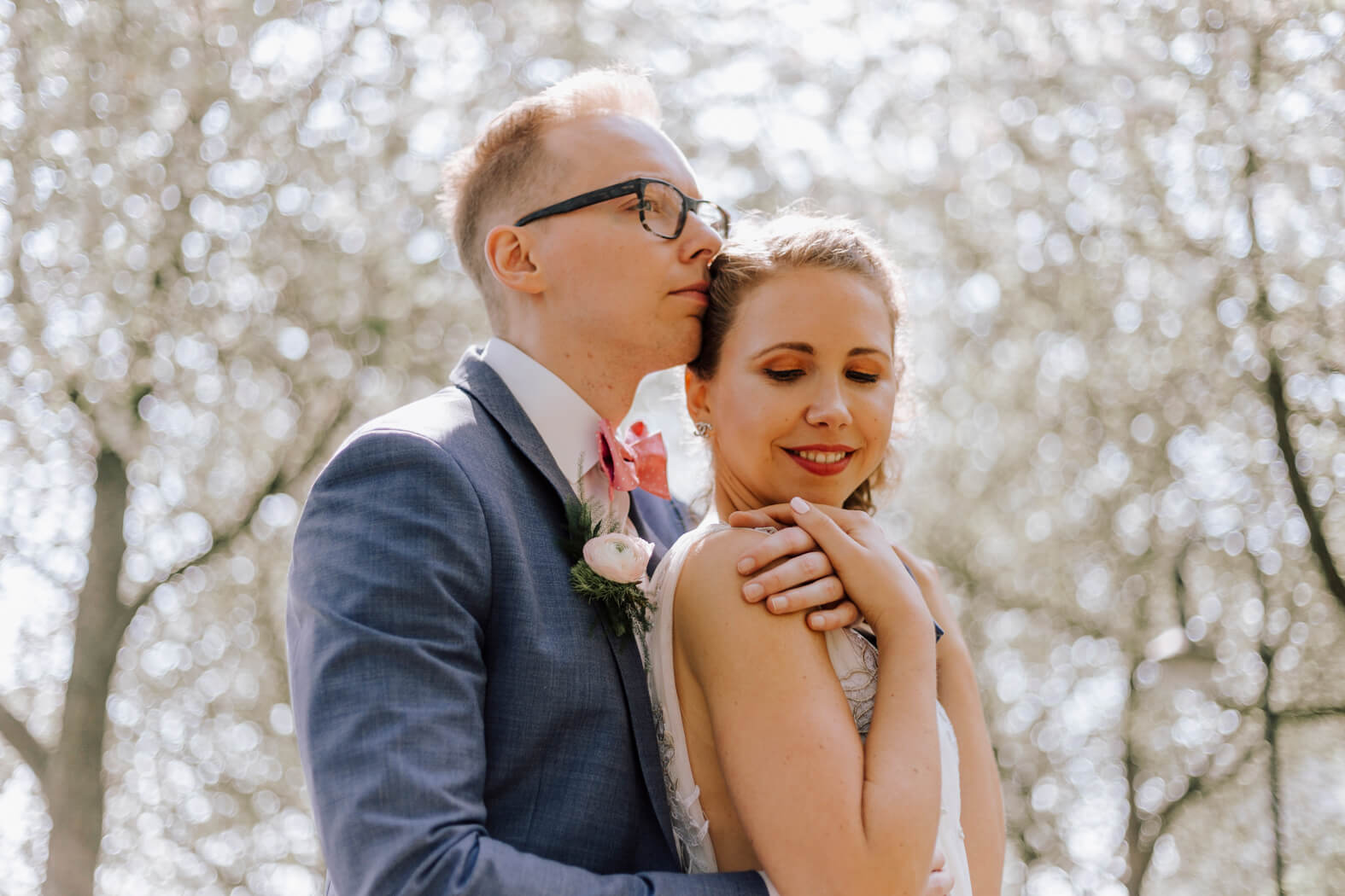 Wedding-Update-bridal-couple-Shooting-under-the-Cherry-Trees-kationette-wedding-2018-bride