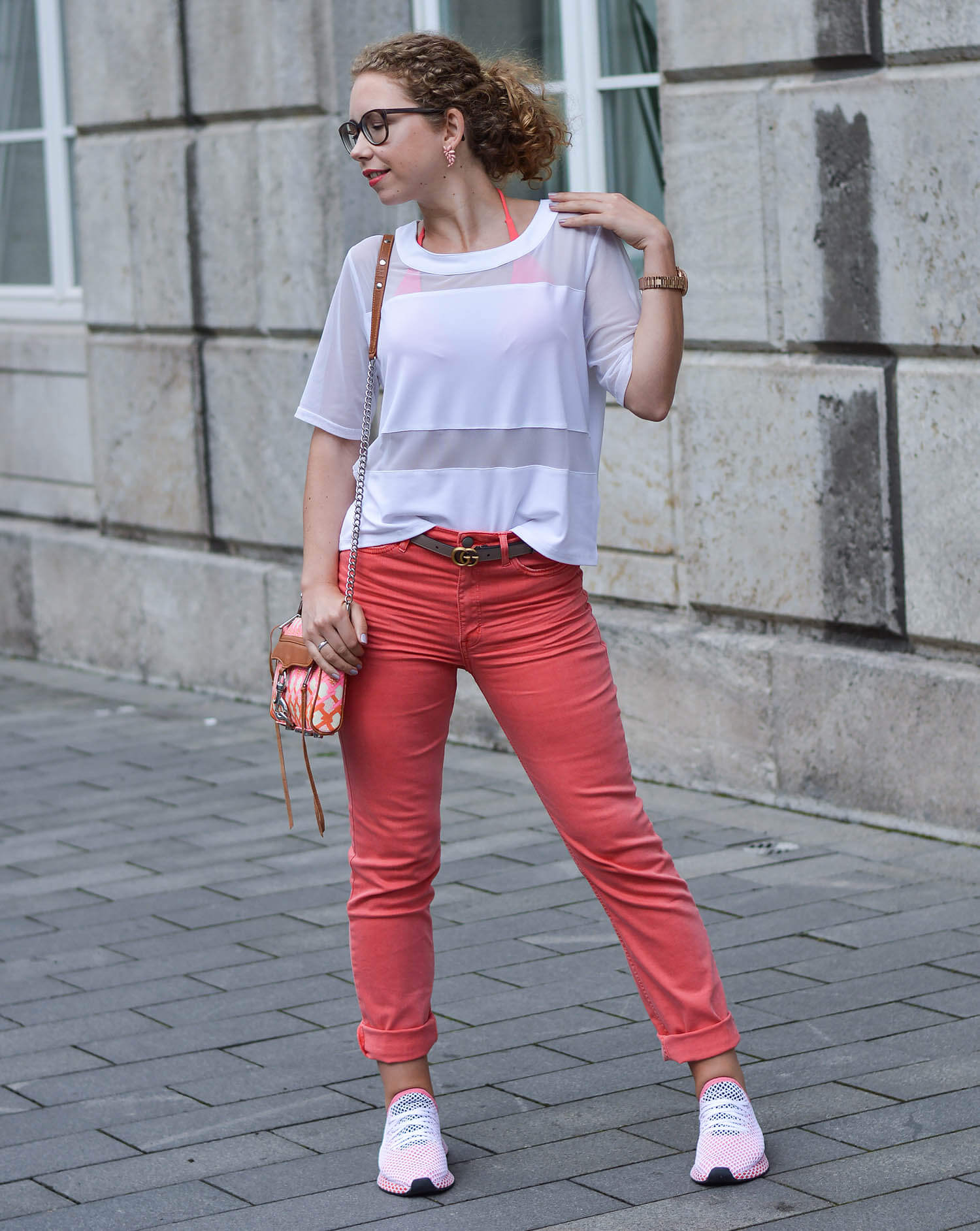 Coral-colored-denim-pants-adidas-deerupt-runner-rebecca-minkoff-bag-kationette-fashionblogger-nrw-outfit