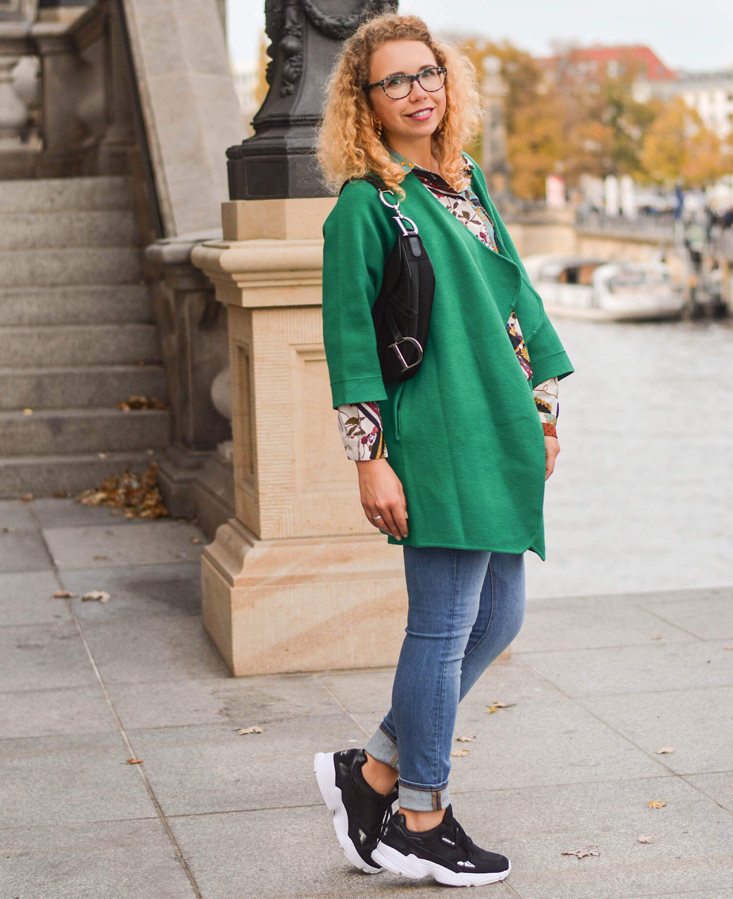 Adidas-Falcon-Chain-Print-Blouse-Dior-Saddle-Bag-Berlin-Kationette-fashionblogger