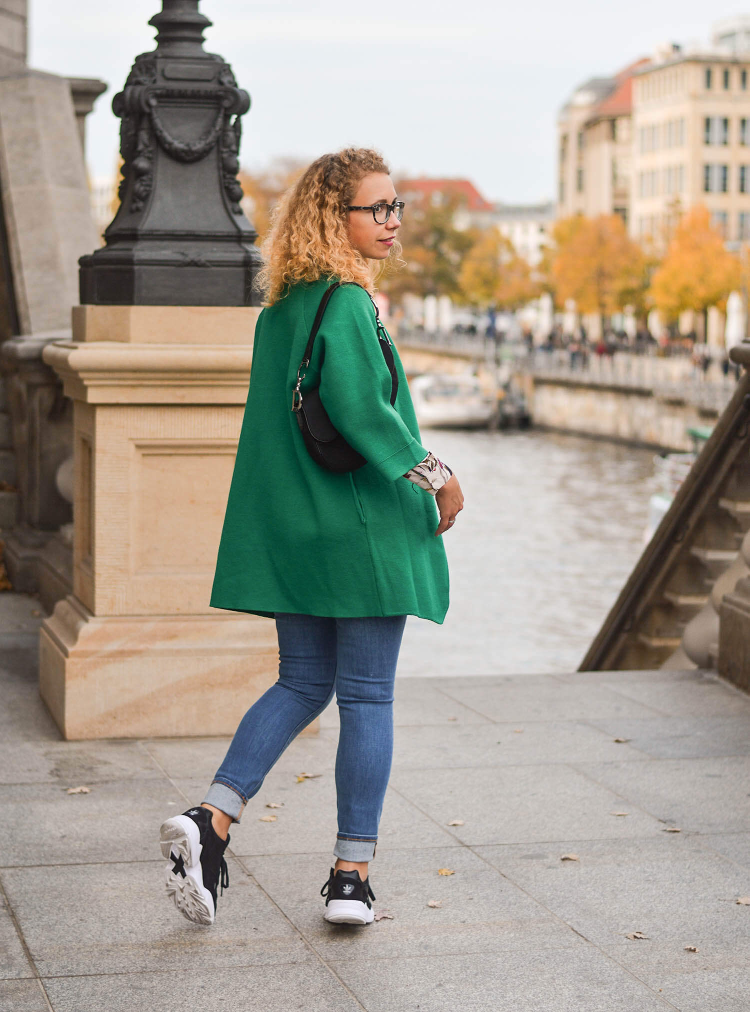 Adidas-Falcon-Chain-Print-Blouse-Dior-Saddle-Bag-Berlin-Kationette-fashionblogger