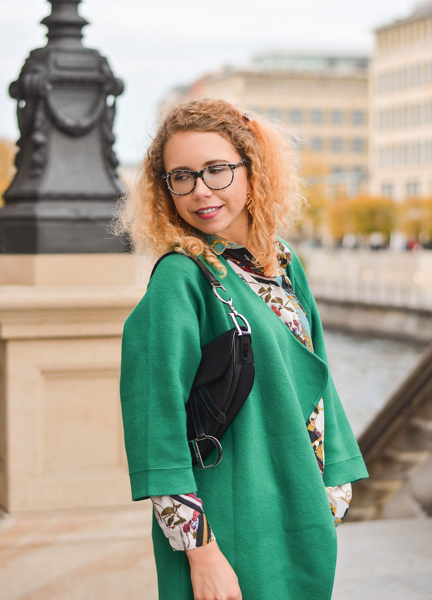 Adidas-Falcon-Chain-Print-Blouse-Dior-Saddle-Bag-Berlin-Kationette-fashionblogger