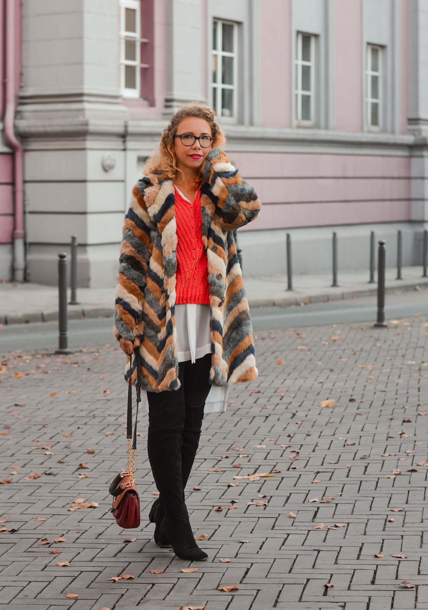 Fake-Fur-Coat-Layering-Overknees-Winter-Outfit-Kationette-Fashionblogger-Germany