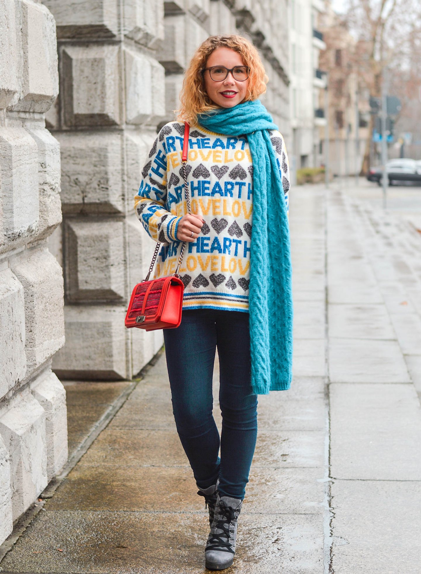 Statement-Pullover-XLSchal-Keilboots-Outfit-Kationette-Fashionblog-Germany