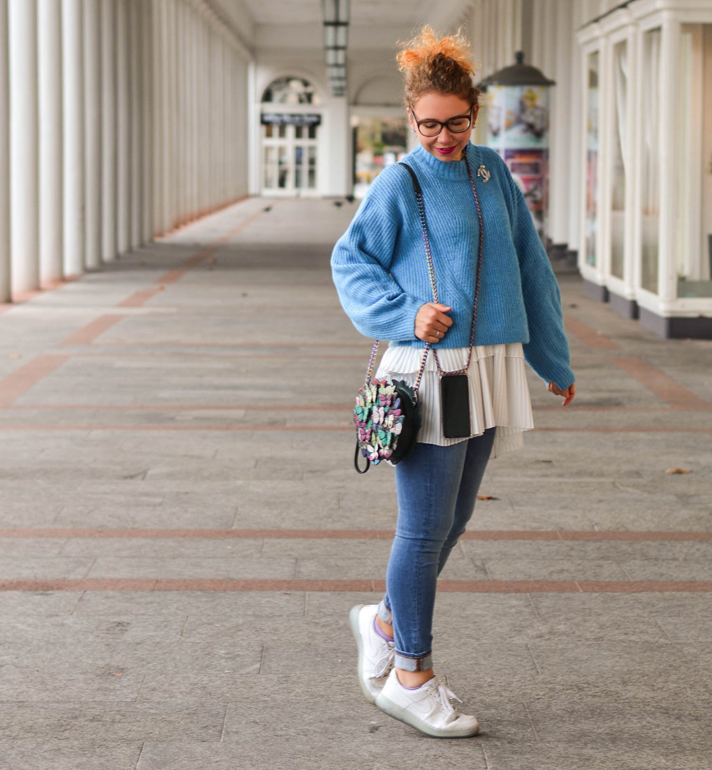 Baby-Blue-Sweater-Longbluse-Nike-Sneakers-Casual-Winter-Outfit-Kationette-Fashionblogger-Germany