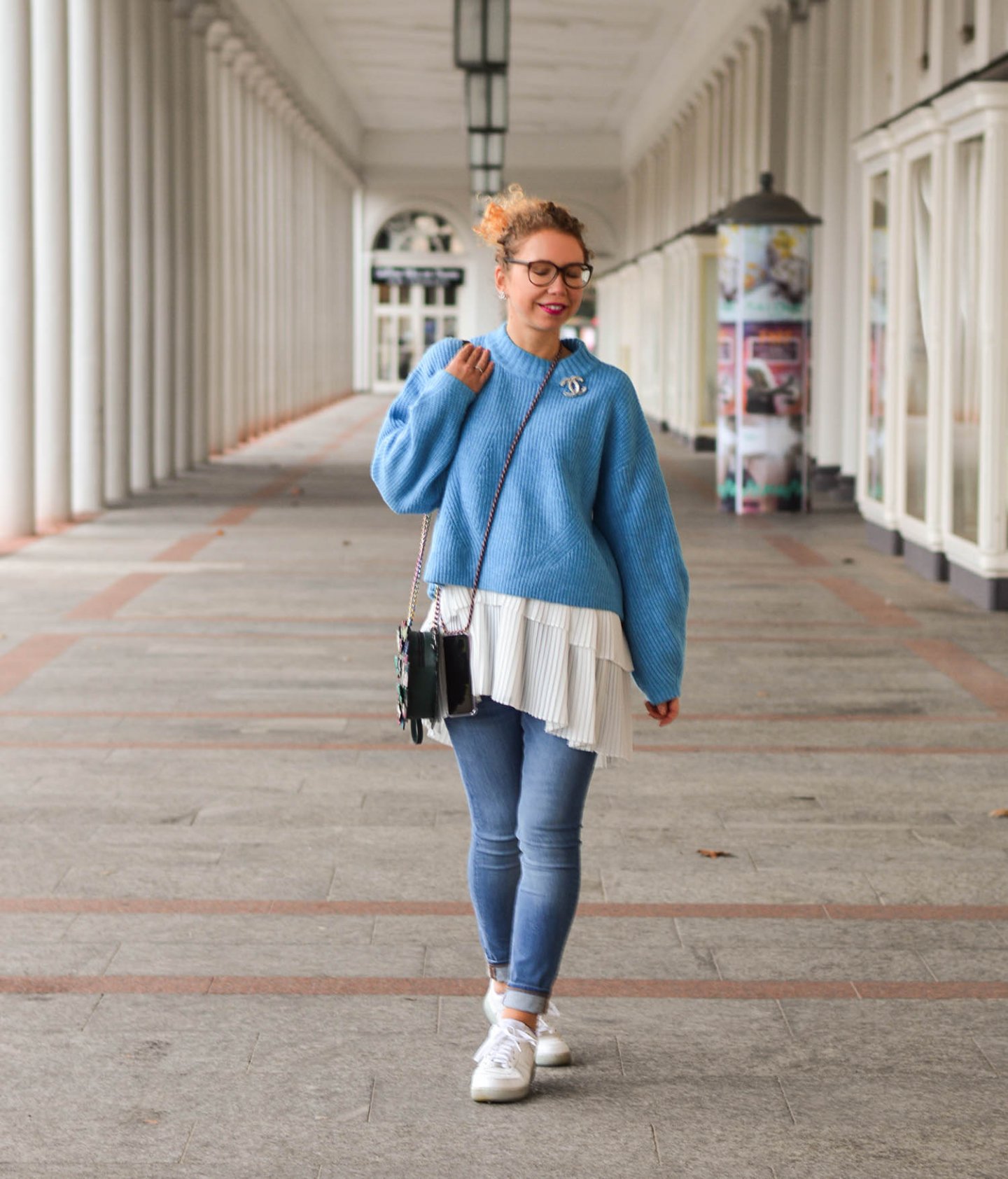 Baby-Blue-Sweater-Longbluse-Nike-Sneakers-Casual-Winter-Outfit-Kationette-Fashionblogger-Germany