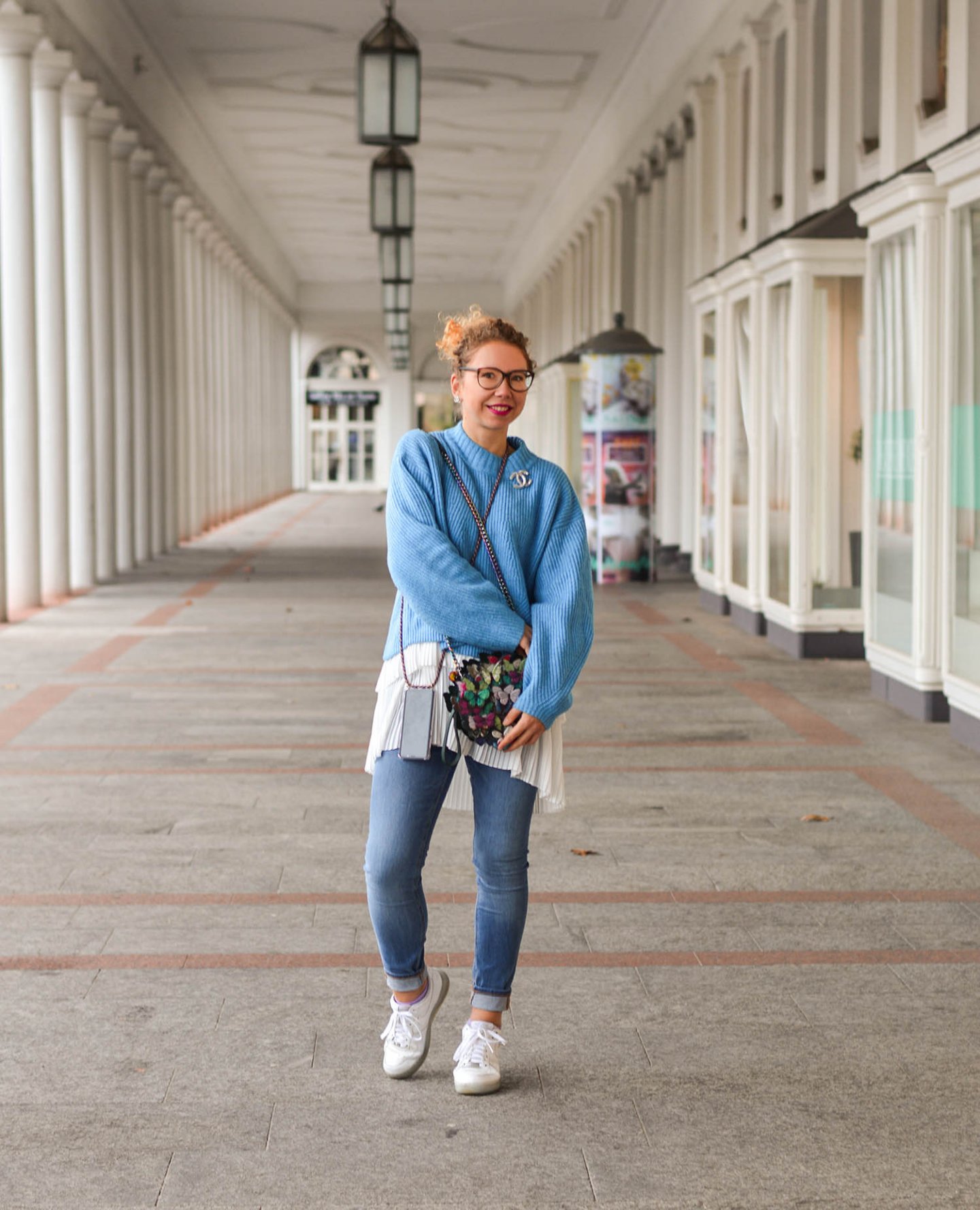 Baby-Blue-Sweater-Longbluse-Nike-Sneakers-Casual-Winter-Outfit-Kationette-Fashionblogger-Germany