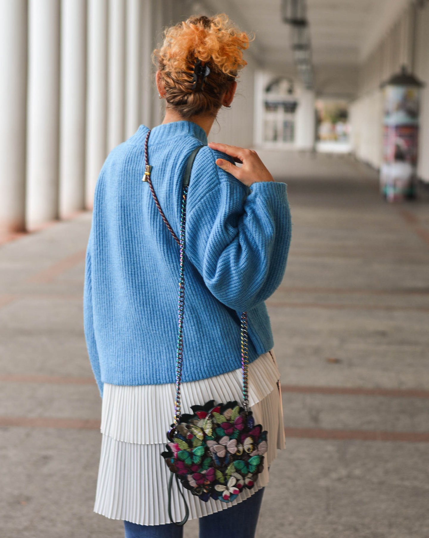 Baby-Blue-Sweater-Longbluse-Nike-Sneakers-Casual-Winter-Outfit-Kationette-Fashionblogger-Germany