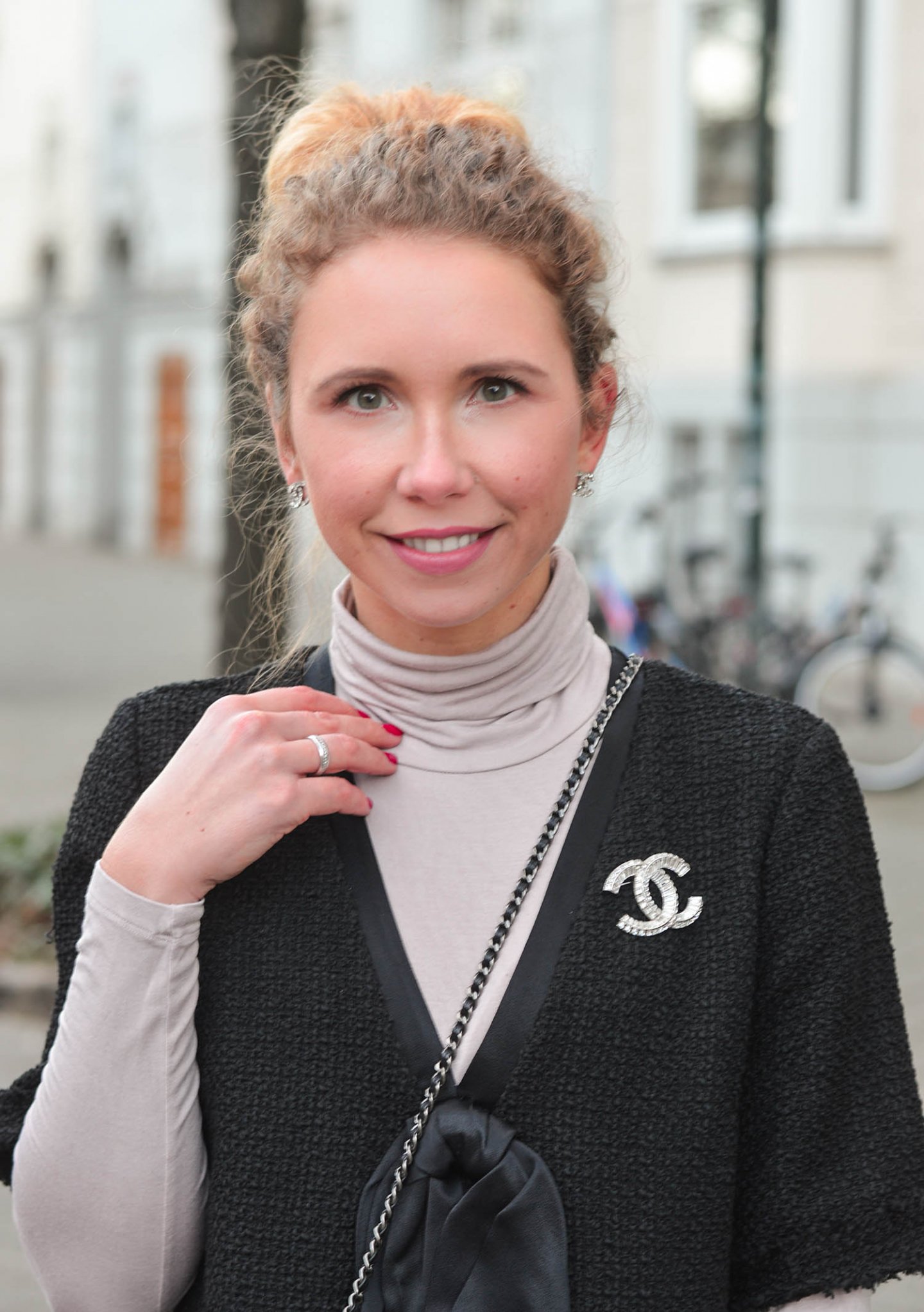 Tweed-Dress-Zara-Chanel-Accessoires-Kationette-Fashionblog-Germany