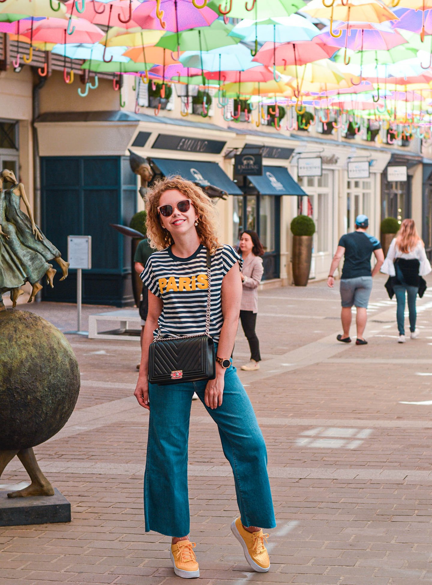 breton-shirt, culottes und village royal Paris