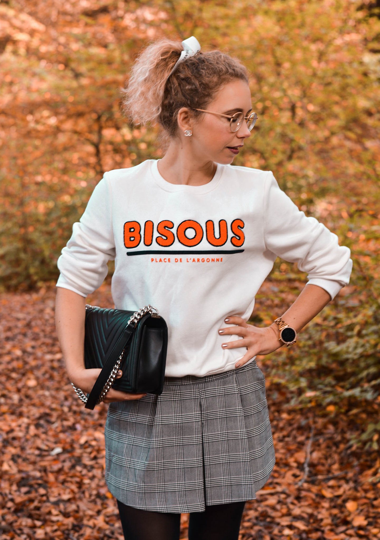 Herbstlook mit Bisous sweatshirt von H&M