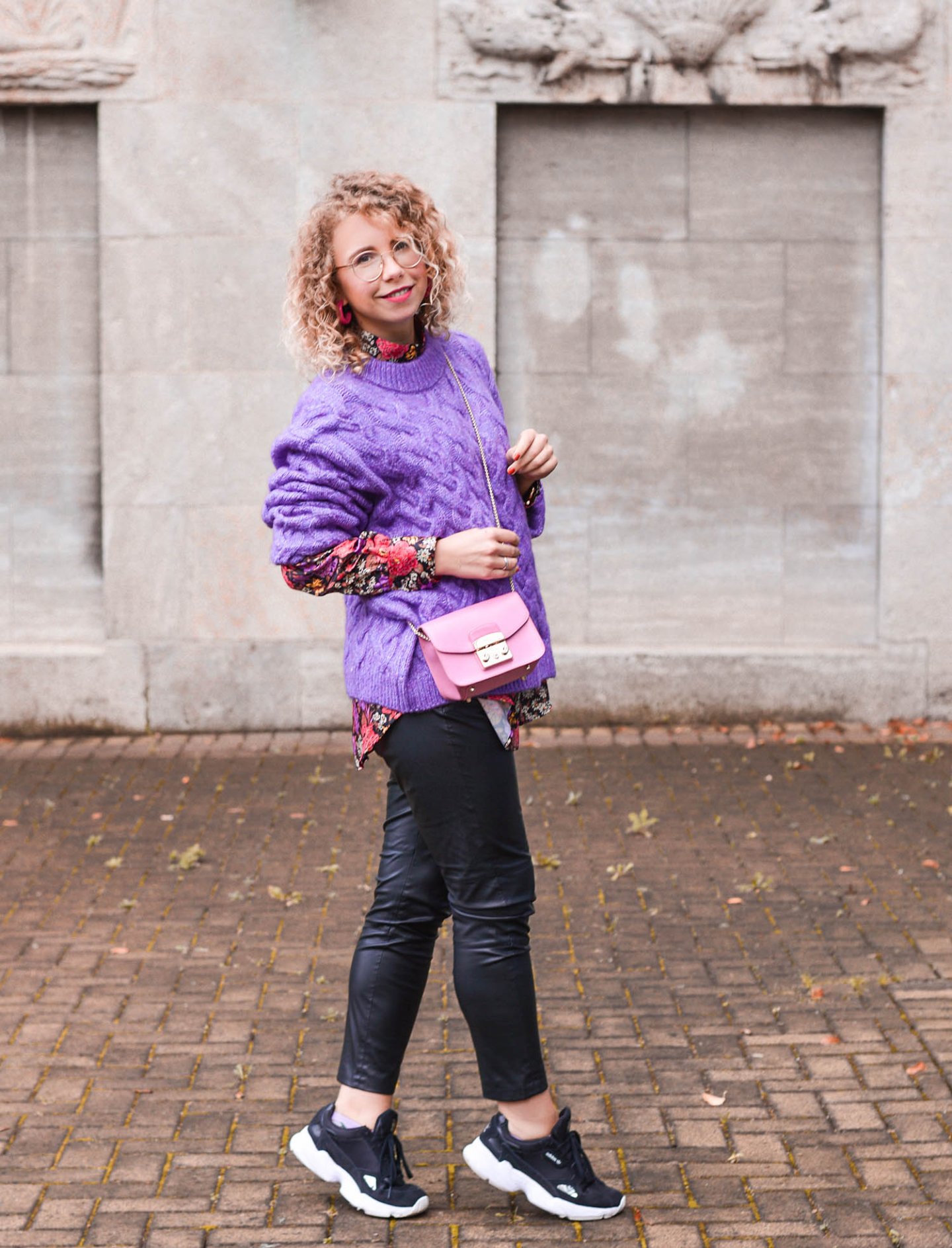 Blumenprints - So kombiniert man das Trendmuster diesen Herbst