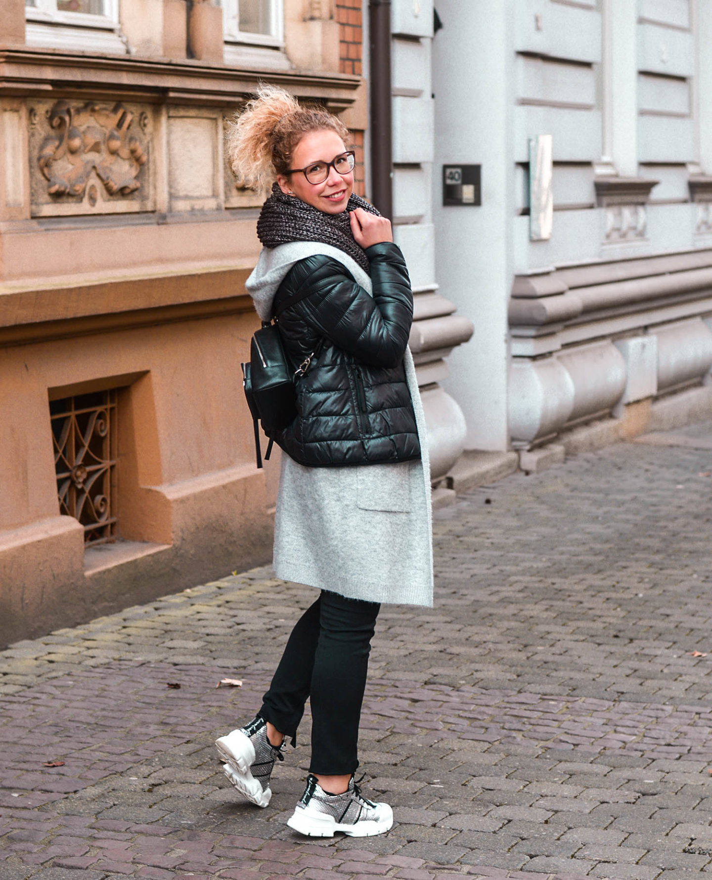 Chunky Sneaker Outfit Idee