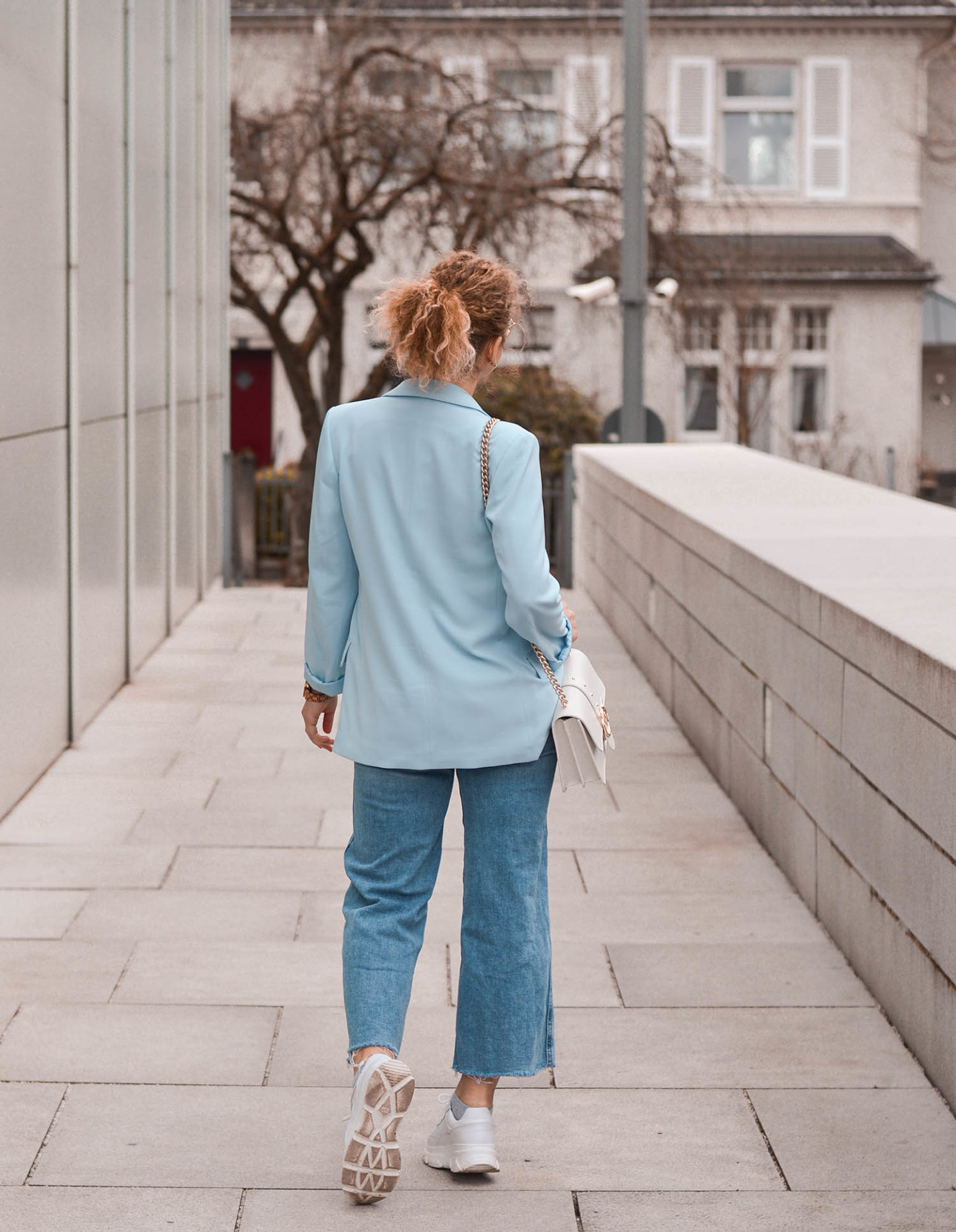 blazer in babyblau