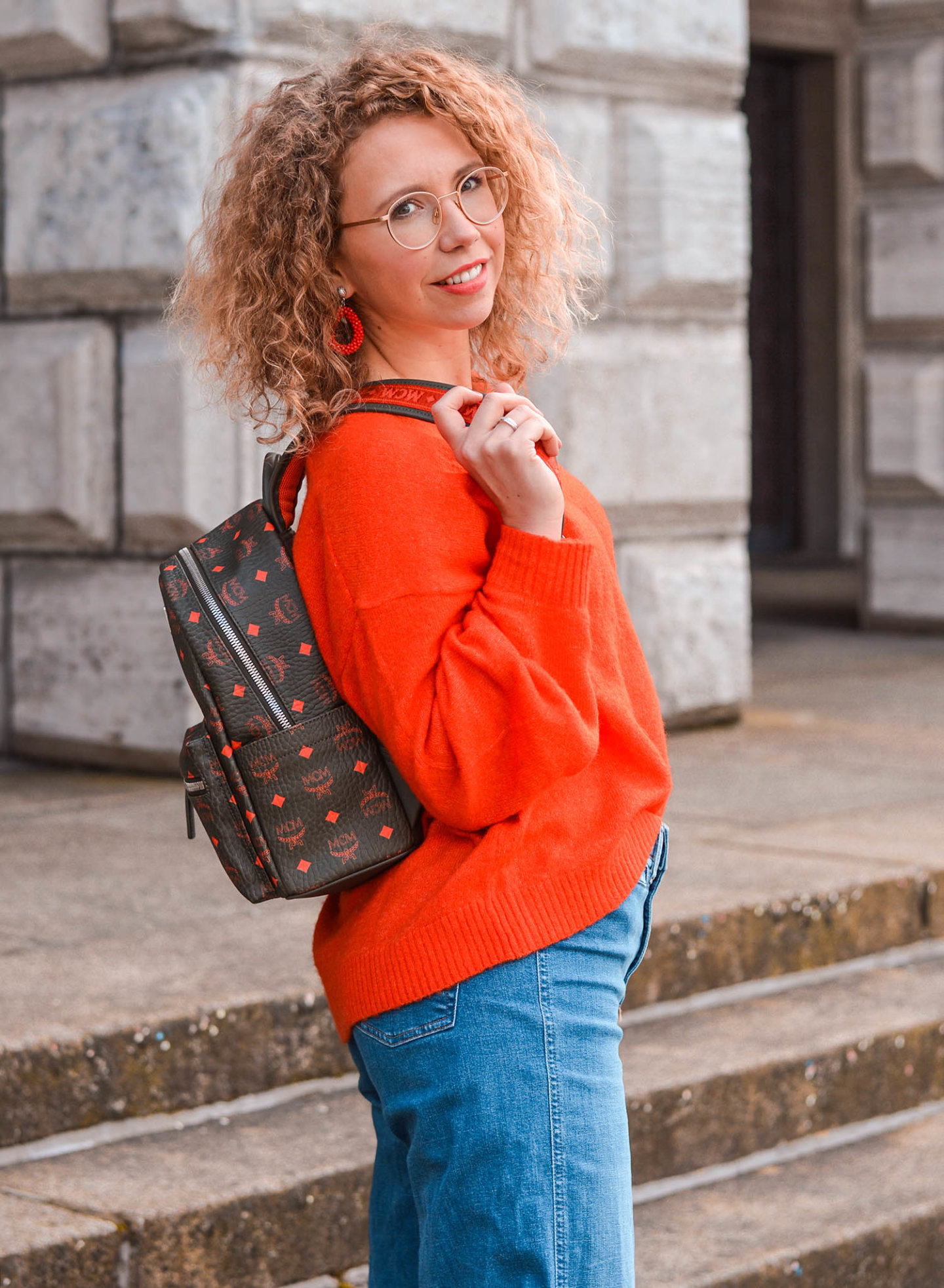 frühlingsoutfit mit mcm-rucksack