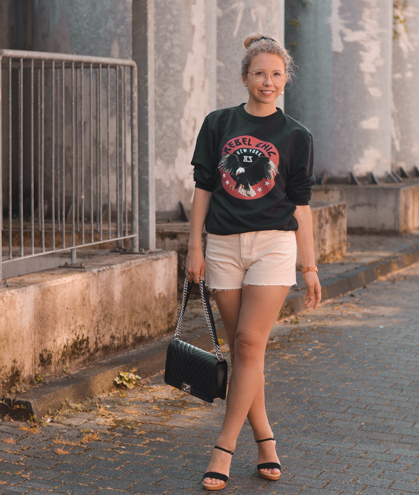 streetstyle mit rebel chic sweatshirt